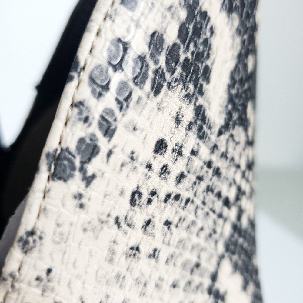 Massini Trisha snakeskin print boot size 8 - Picture 7 of 11